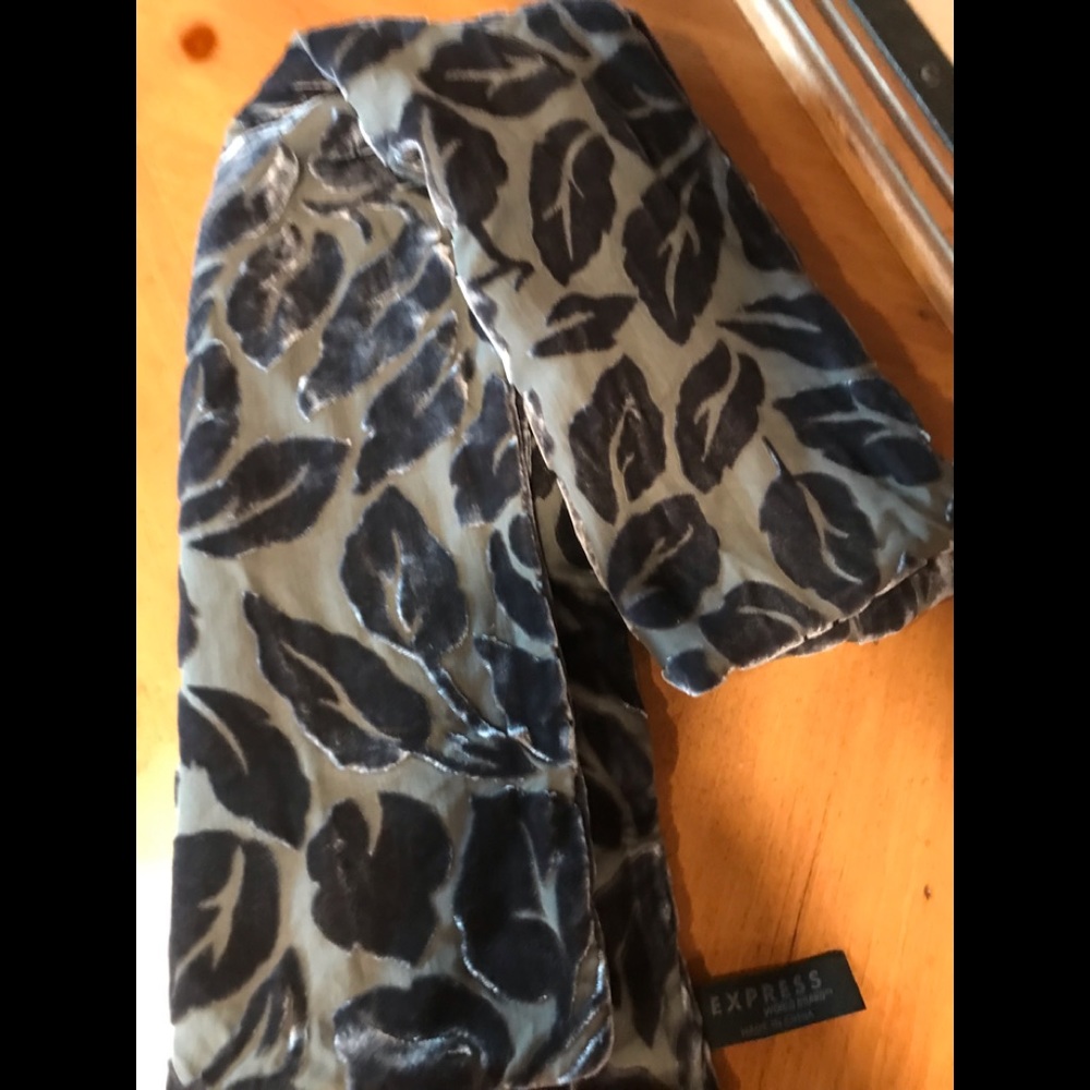 Express Rayon Scarf
